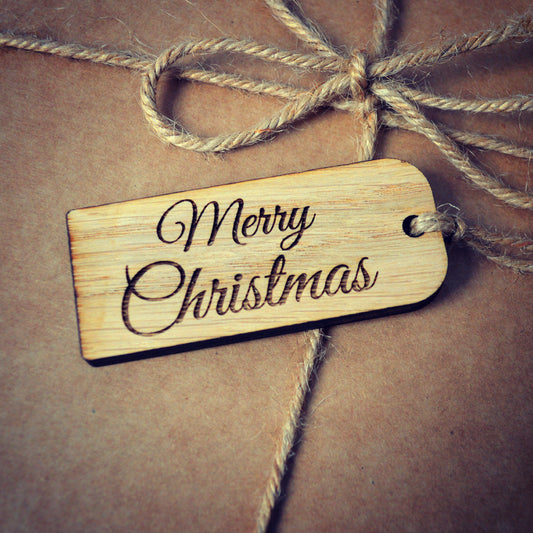 Merry Christmas Gift Tags - Deluxe Rustic Wooden Engraved Present Tag With Twine String For Wine Whisky Gifts Presents